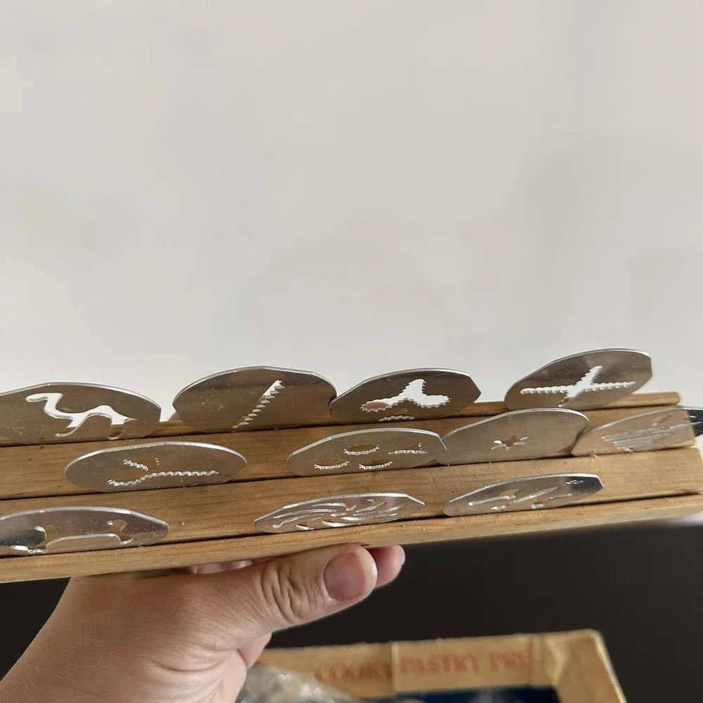 MIRRO‎ VINTAGE Aluminum Cooky Cookie Pastry Press 358-AM Plates Discs Tips Box